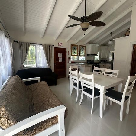Caye Caulker Boutique Guesthouse Exterior photo
