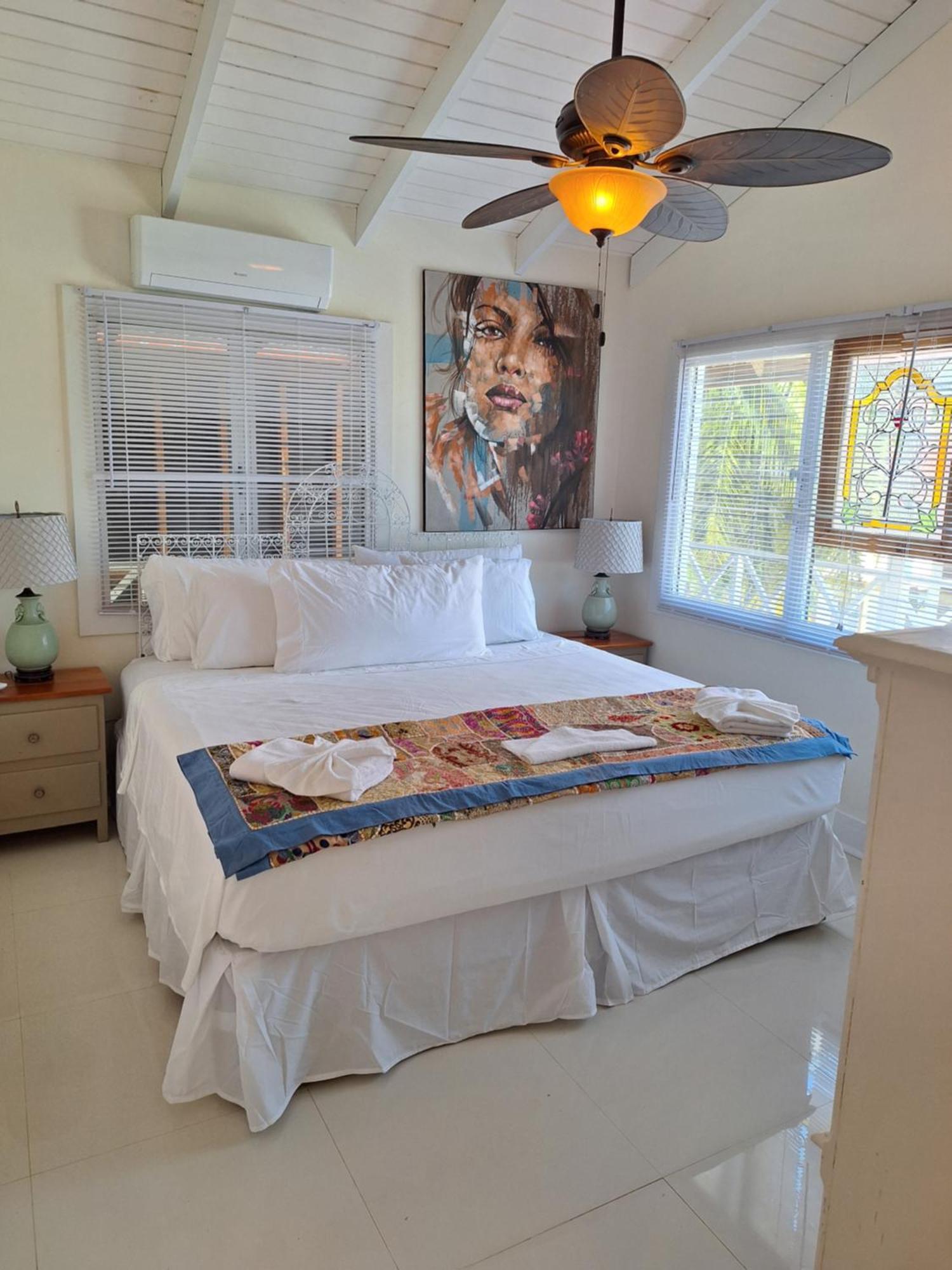 Caye Caulker Boutique Guesthouse Exterior photo